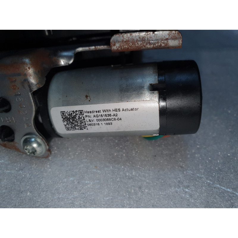 TESLA MODEL X HEADREST WITH HES ACTUATOR 2016-2019 AG151536-A2