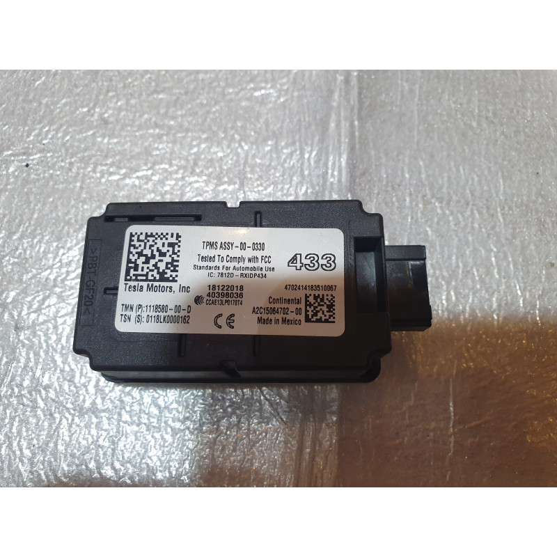 TESLA MODEL 3 TPMS TIRE PRESSURE CONTROL SENSOR MODULE 2017-2020 1118580-00-D