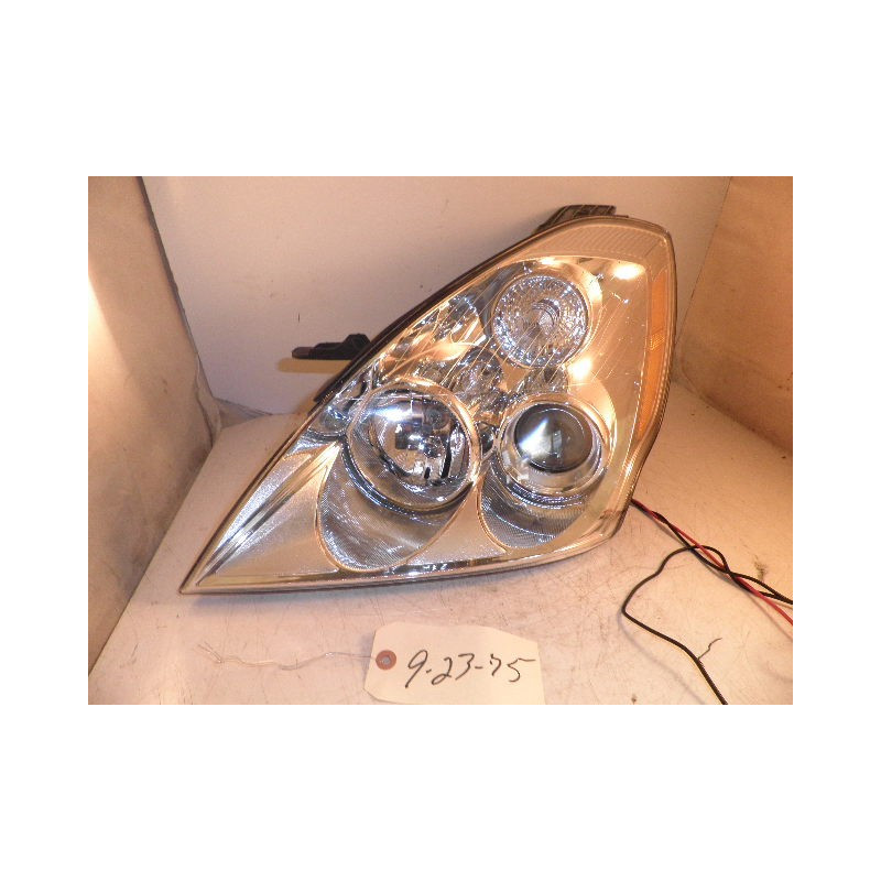 Hyundai Entourage Left Headlight 2007-2010