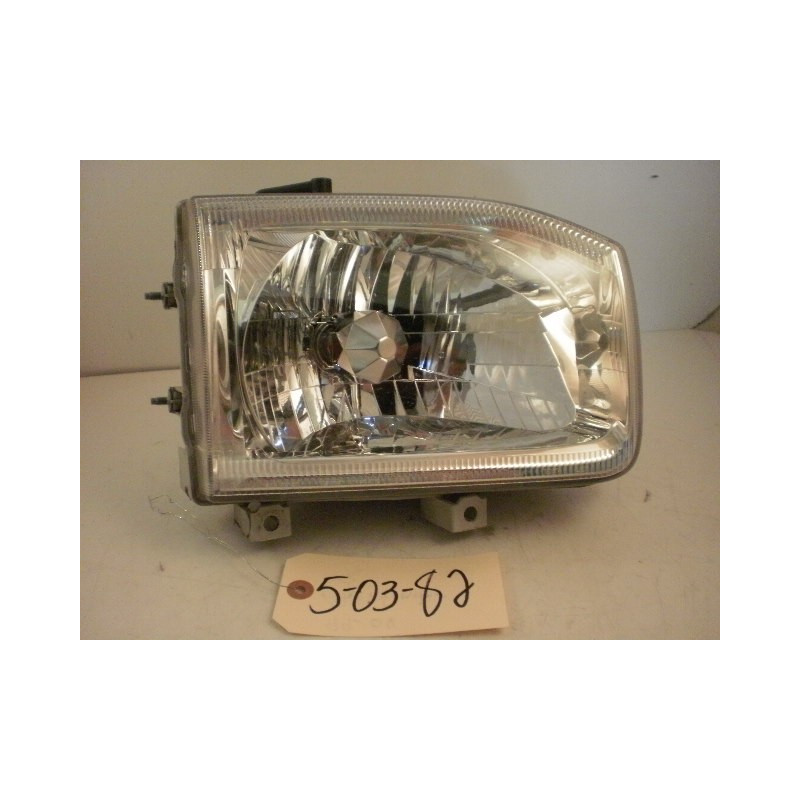 Nissan Pathfinder Right Headlight 1999-2005