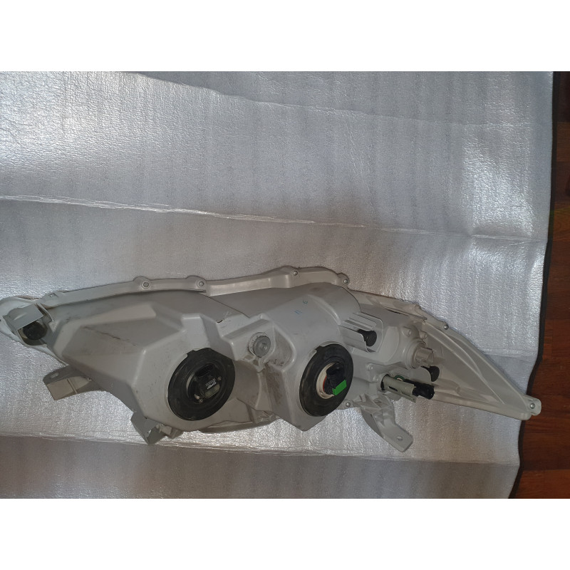 Toyota Camry Left Black Headlight 2010-2011