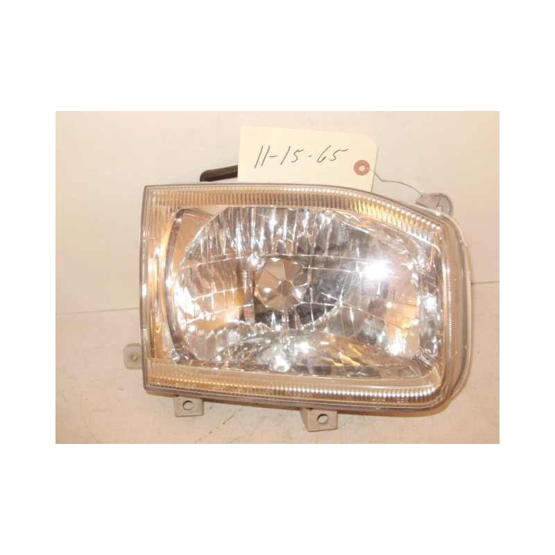 Nissan Pathfinder Right Headlight 1999-2005