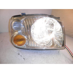 Nissan Frontier Right Headlight 2001-2004