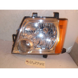 Nissan Xterra Left Headlight 2005-2010