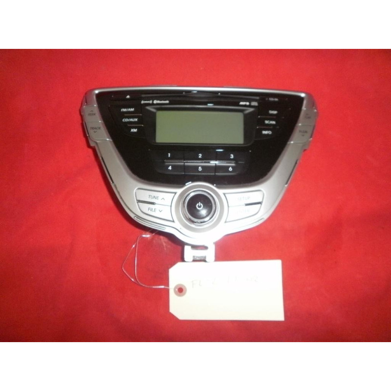 Hyundai Elantra CD XM SAT MP3 Player Radio Control Dash Panel Face Plate