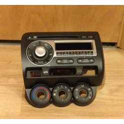 39101-SLN-C010-M1 Honda Fit Single-Disc CD Radio With MP3 2007-2008