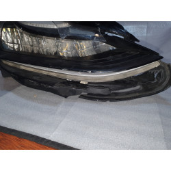 TESLA MODEL 3 RIGHT LED HEADLIGHT 1077372-10-I  PARTS ONLY