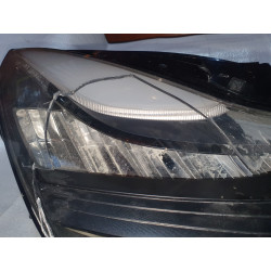 TESLA MODEL 3 RIGHT LED HEADLIGHT 1077372-10-I  PARTS ONLY