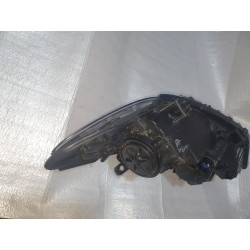 92102-F3010 Hyundai Elantra Right Halogen Headlight 2017-2018 92102-F2010