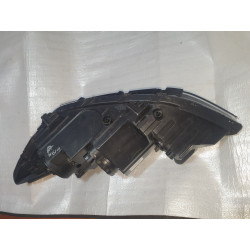92102-F3010 Hyundai Elantra Right Halogen Headlight 2017-2018 92102-F2010
