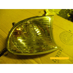 BMW 3-Series Right Turn Lamp 2002-2006