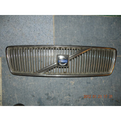 9178087 Volvo V70 Chrome Grille 1998-2002