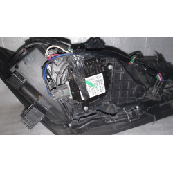 Infiniti QX56 Left Xenon Headlight 2011-2014