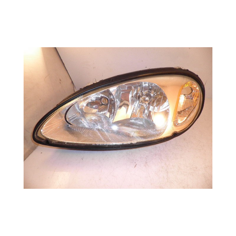 05288765AI Chrysler PT Cruiser Left Headlight 2001-2005