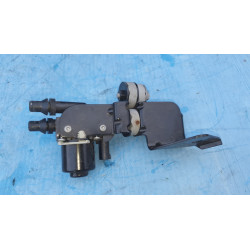 BMW 5 6 F06 F10 F11 F12 F13 WATER HEATER CONTROL VALVE 2011-2016 17128517077 8517077