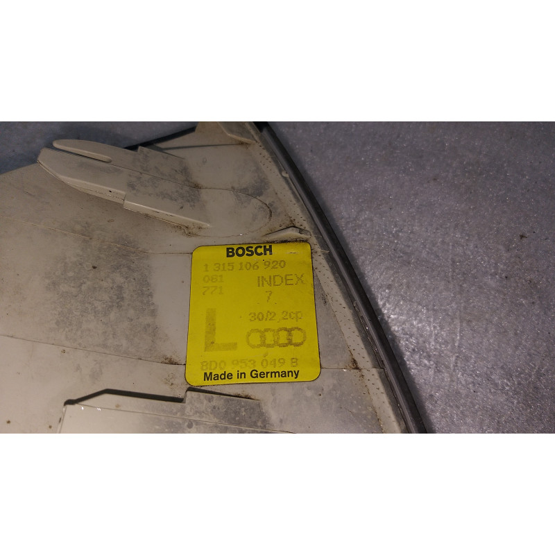 AUDI A4 LEFT TURN SIGNAL LAMP 1996-1999 8D0953049B 0315106920