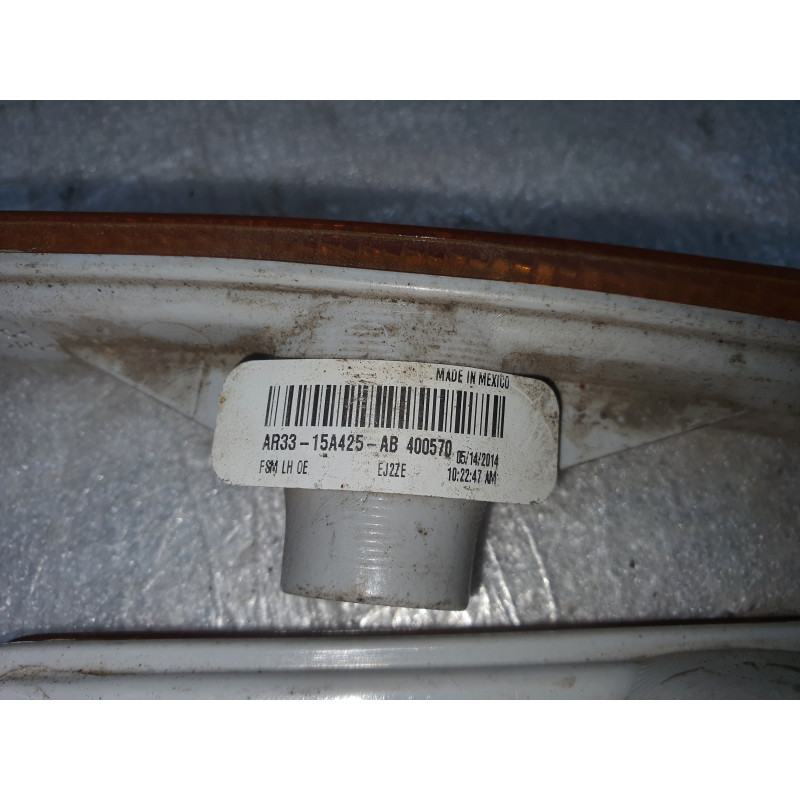 FORD MUSTANG FRONT BUMPER LEFT MARKER LIGHT LAMP 2010-2014 AR33-15A425-AB