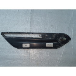 BMW M6 F06 F12 F13 FENDER LEFT TURN MARKER MOLDING 2012-2019 51138050519 8050519 7440110399