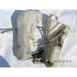 8D0955453 Audi A4 Windshield Washer Fluid Bottle 1994-1999