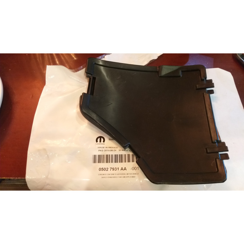 CHRYSLER PT CRUISER FENDER Access Cover Panel wheel house Splash Dust LEFT 2001-2010 05027931AA NEW