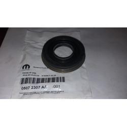 JEEP LIBERTY WRANGLER SATURN VUE Rear Transfer Case Output Shaft Seal 2002-2009 05072307AA NEW
