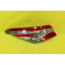 TOYOTA CAMRY LEFT TAIL LAMP 2018-2020 81560-06720