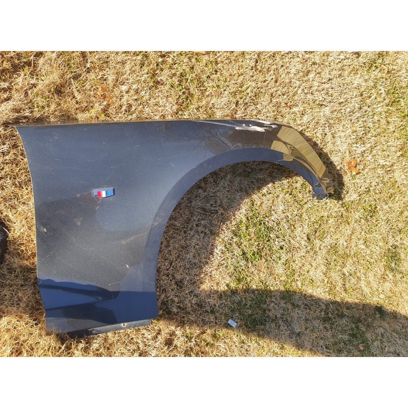 CHEVROLET CAMARO RIGHT FRONT FENDER 2016-2020 OEM