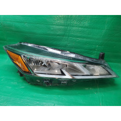 NISSAN KICKS RIGHT HEADLIGHT 2021-2022 260105R00A 26010-5R00A