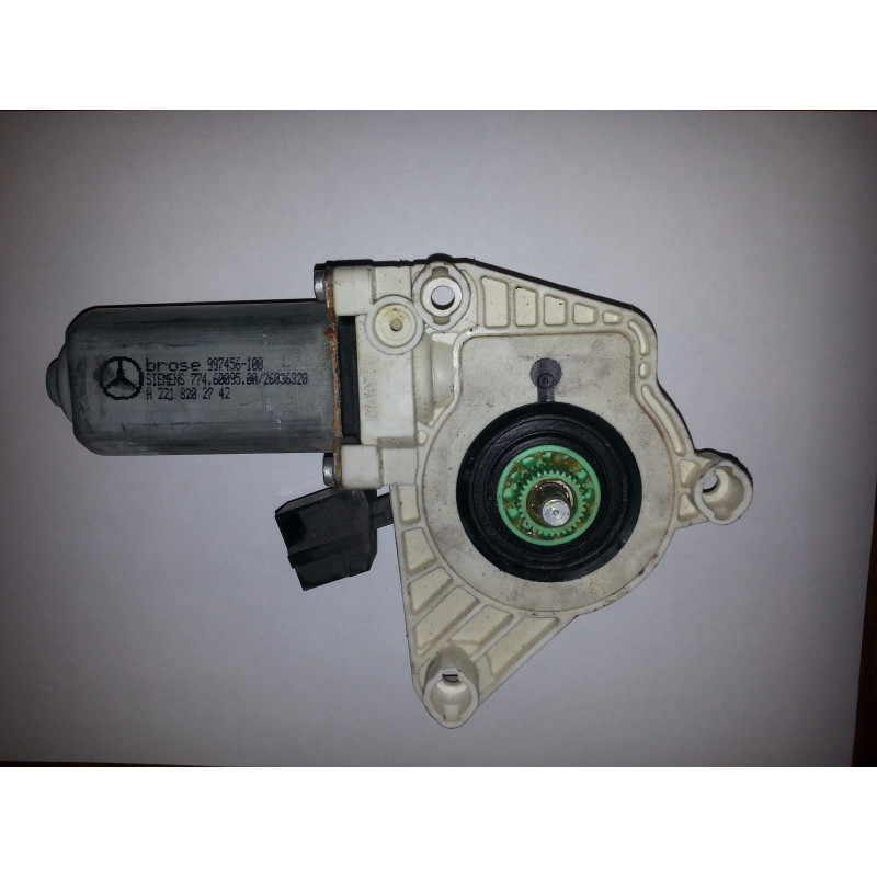 2218202742 Mercedes-Benz S-Class Left Front Door Window Motor 2007-2013