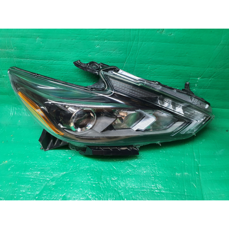 NISSAN ALTIMA BLACK RIGHT FULL LED HEADLIGHT 2016-2018 26010-9HS2A