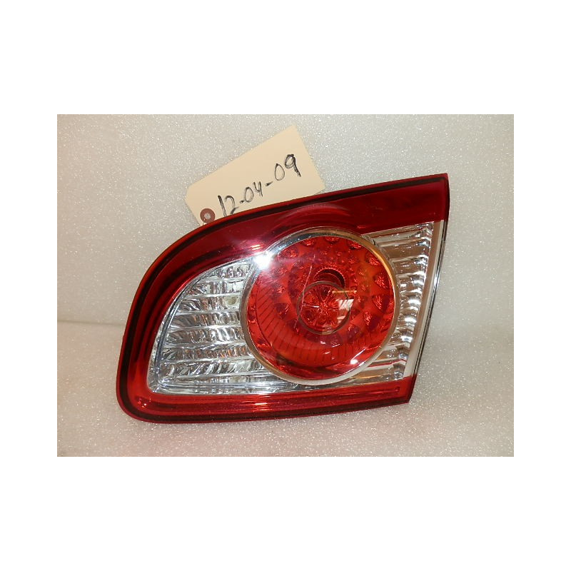 Hyundai Santa Fe Right Liftgate Tail Light Lamp 2010-2012