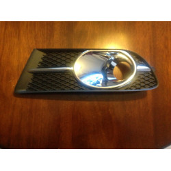 25887502 Buick Verano Left Fog Lamp Cover Grille 2012-2015
