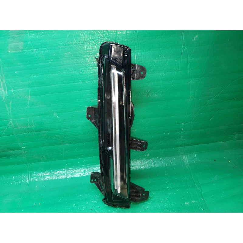 CADILLAC ESCALADE FRONT BUMPER RIGHT LED DAYTIME RUNNING FOG LAMP 2021 GM 85117443