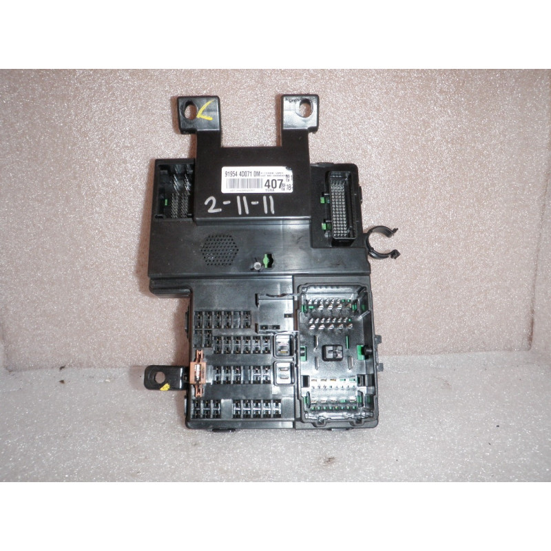 91954-4D071-0M Kia Sedona Fuse Relay Panel Junction Box Control 2007-2010