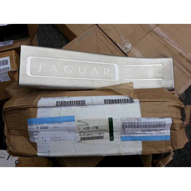 AW93-F13245-AD Jaguar XJ Left Tread Plate 2011-2013