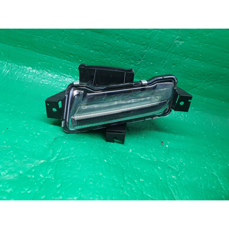 CHEVROLET CAMARO V6 LEFT LED FOG LAMP 2016-2018 GM 84041477