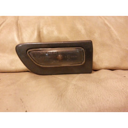 08693512 Volvo S60 Left Fender Molding with Turn Signal Lamp 2002-2009