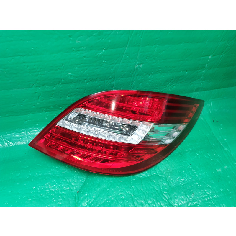 MERCEDES R-Class W251 R350 RIGHT LED TAIL LAMP 2009-2014 A2518202064 2518202064 NEW EURO
