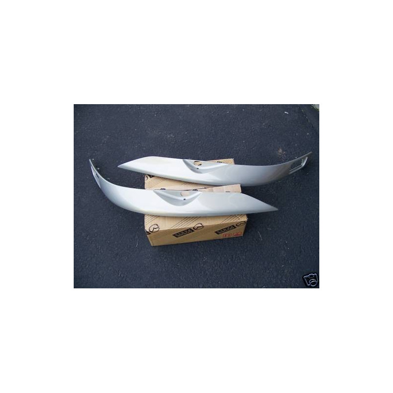 8662989 Volvo S80 Front Bumper Upper Molding 1999-2006 8662988