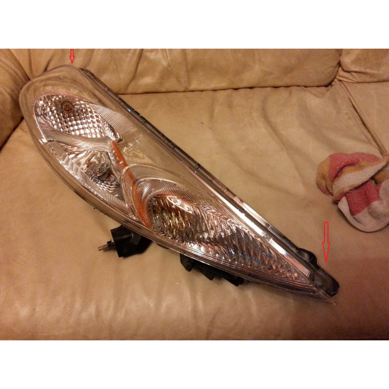 Nissan Juke Right Headlight 2011-2014