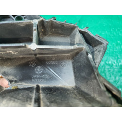 JEEP GRAND CHEROKEE RIGHT HEADLIGHT LOWER BRACKET 2017-2019 T88021-A 18117AA 60586 68223470AA