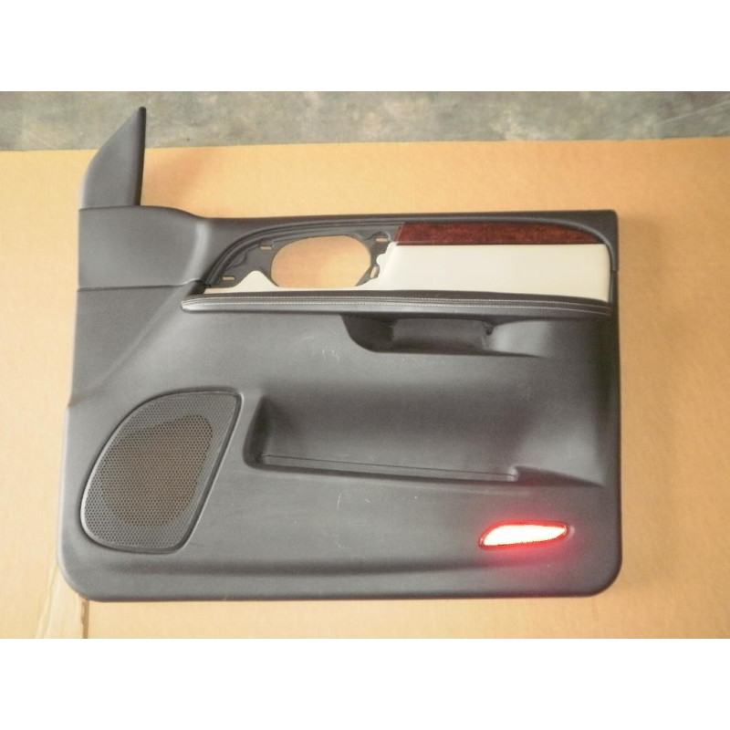 25933532 SAAB 9-7X Right Door Panel 2006-2009