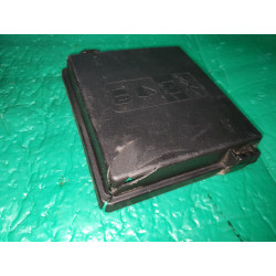 CADILLAC XT5 3.6L FUSE RELAY BOX 2017 GM 84003375
