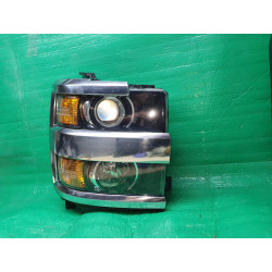 CHEVROLET SILVERADO 2500 3500 HD RIGHT HEADLIGHT 2015-2019 GM 84388593