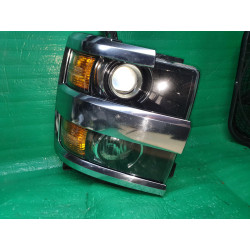 CHEVROLET SILVERADO 2500 3500 HD RIGHT HEADLIGHT 2015-2019 GM 84388593