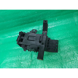 CADILLAC XT5 GMC ACADIA 3.6L FUSE BOX BRACKET ASM GM 84121789 84000206 84121791