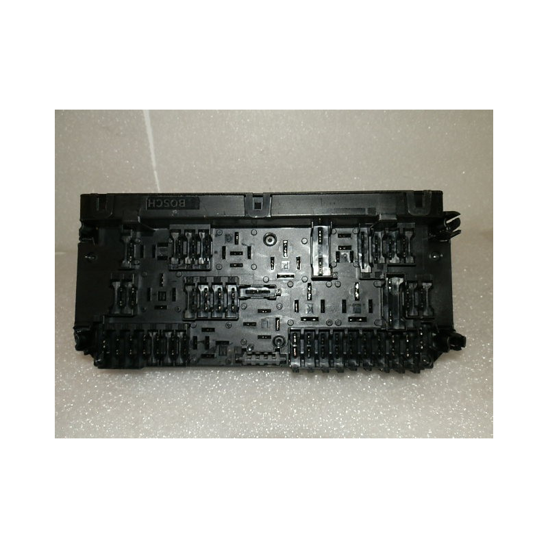 2045454601 Mercedes-Benz C-Class Front SAM Fuse Panel Relay Control Box
