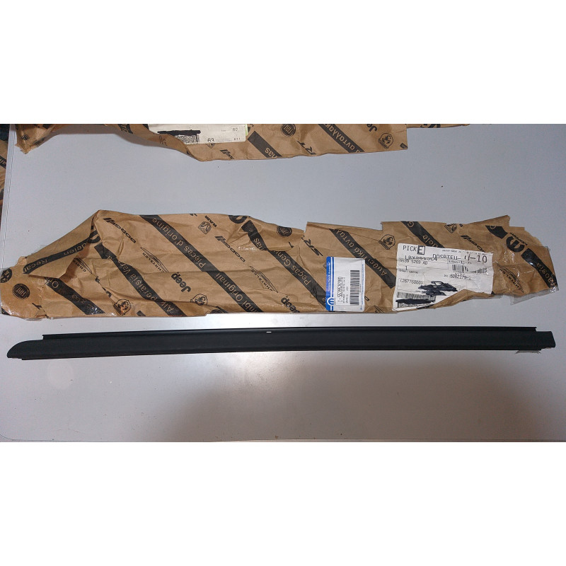 JEEP WRANGLER DRIVER LEFT FRONT DOOR GLASS OUTER WEATHER STRIP MOLDING 2007-2018 55395269AD NEW