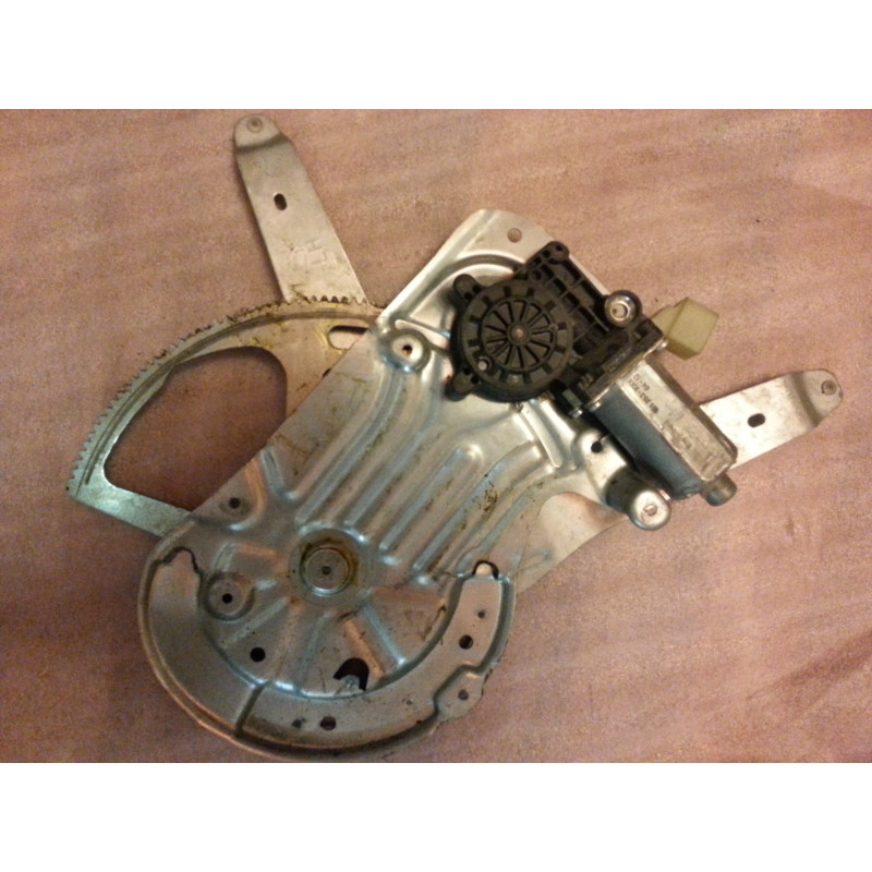3069902 Volvo S60 Left Front Window Motor and Regulator