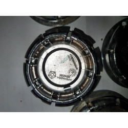 1x CHRYSLER PT CRUISER PACIFICA 300 CHROME WHEEL CENTER CAP 2005 - 2010 04895899AB
